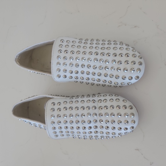 Too big. Looking for something else. - Picture 9 of 10